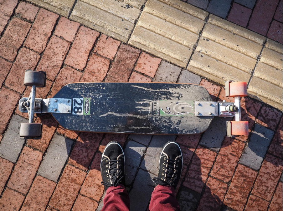 Dusty longboard