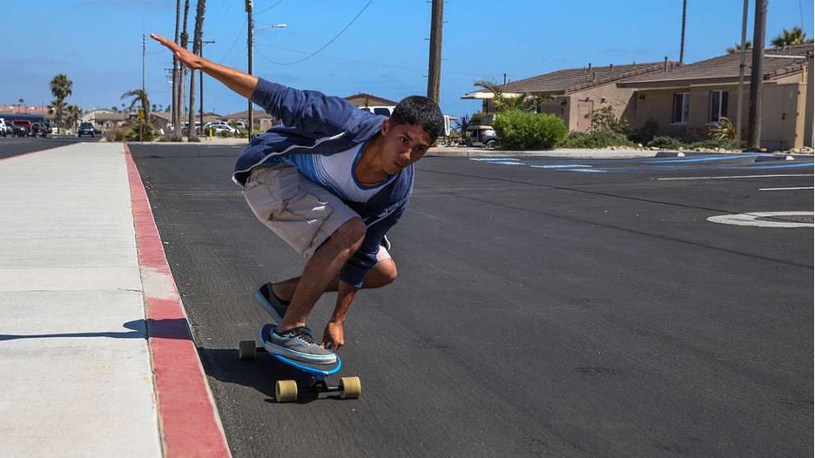 Overview of longboard stance